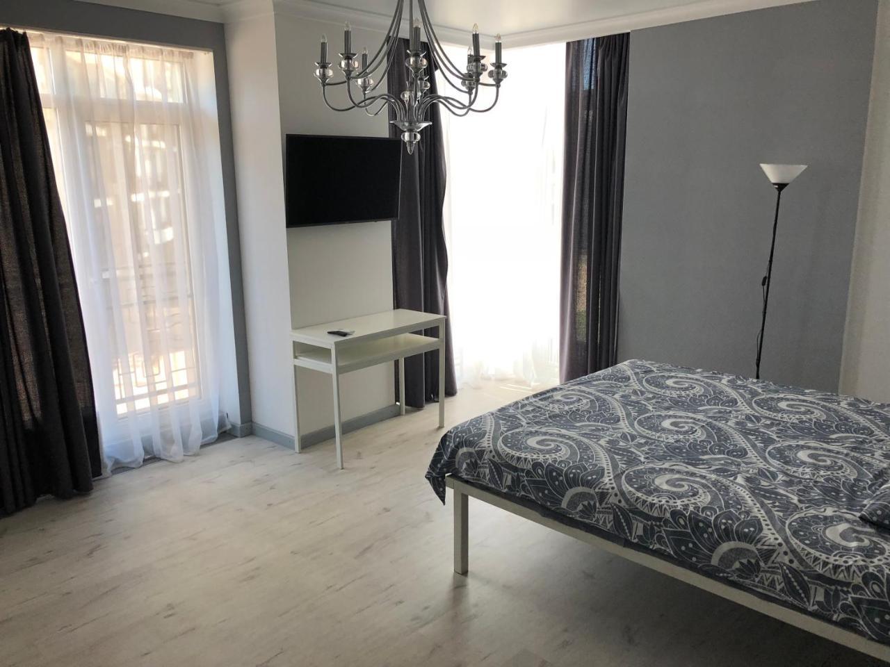 The Den Apartamento Odesa Exterior foto